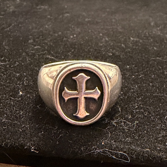 Retired James Avery Sterling Silver Cross Signet Ring - Picture 3 of 3